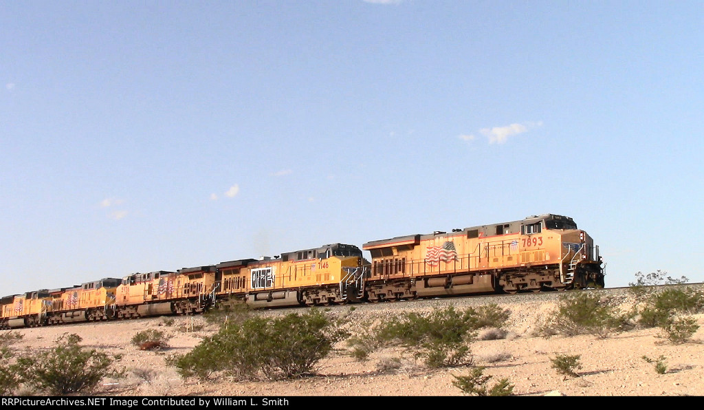 EB Empty Hooper Frt at Erie NV -1